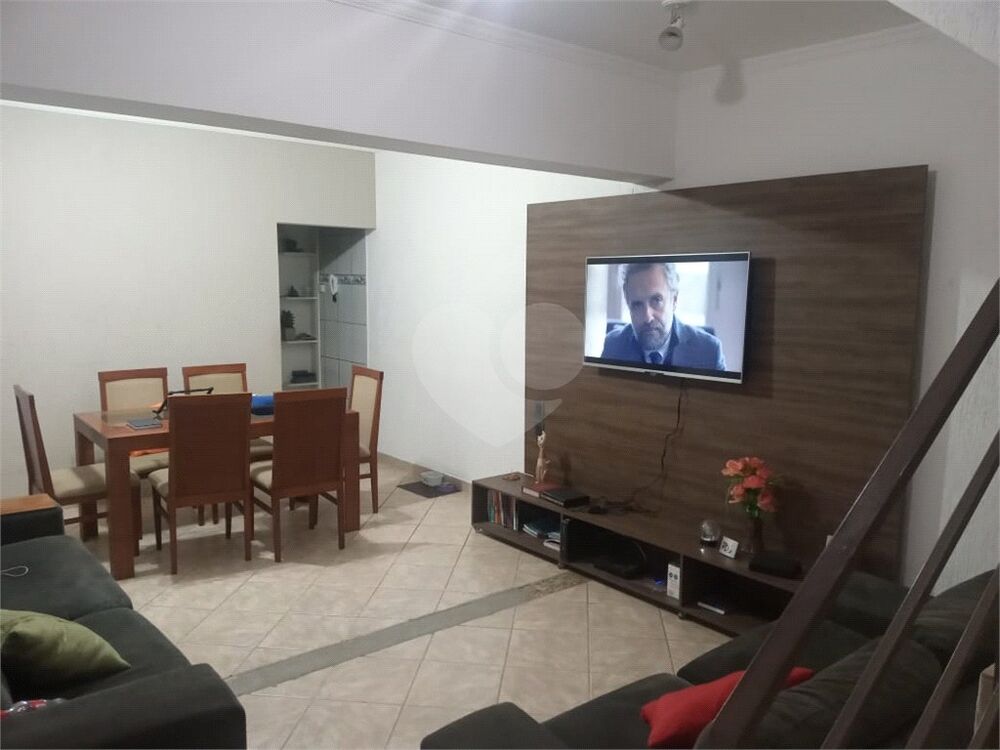 Casa, 2 quartos, 199 m² - Foto 1
