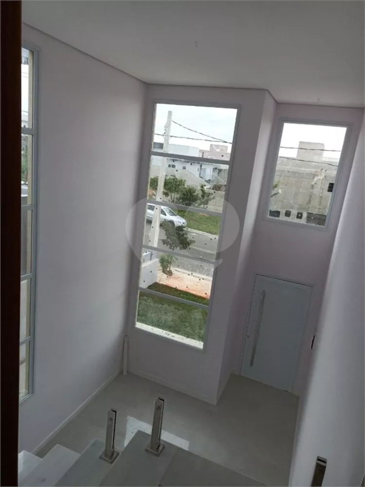 Casa à venda com 3 quartos, 179m² - Foto 2