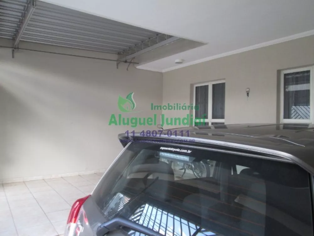 Sobrado à venda com 3 quartos, 180m² - Foto 1