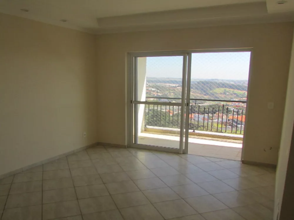 Apartamento à venda com 3 quartos, 117m² - Foto 1