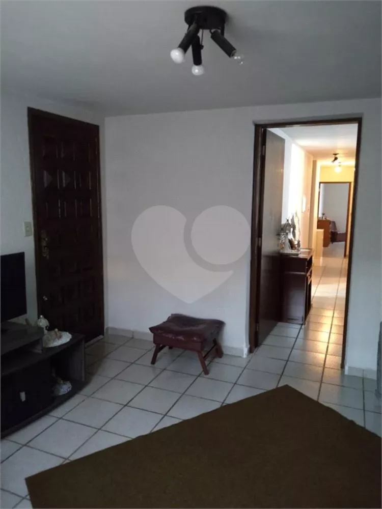 Casa à venda com 4 quartos, 284m² - Foto 2