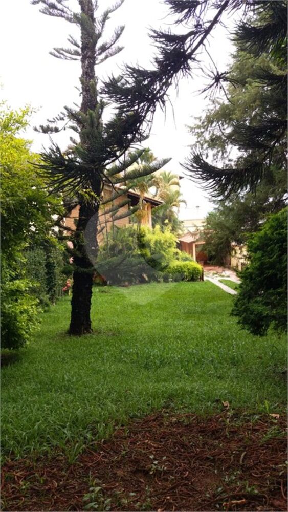 Casa, 3 quartos, 202 m² - Foto 1