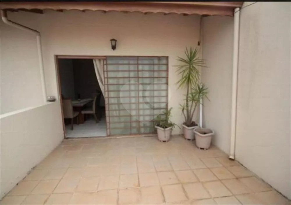 Casa à venda com 3 quartos, 320m² - Foto 4