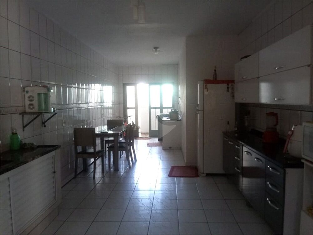 Casa, 7 quartos, 250 m² - Foto 10