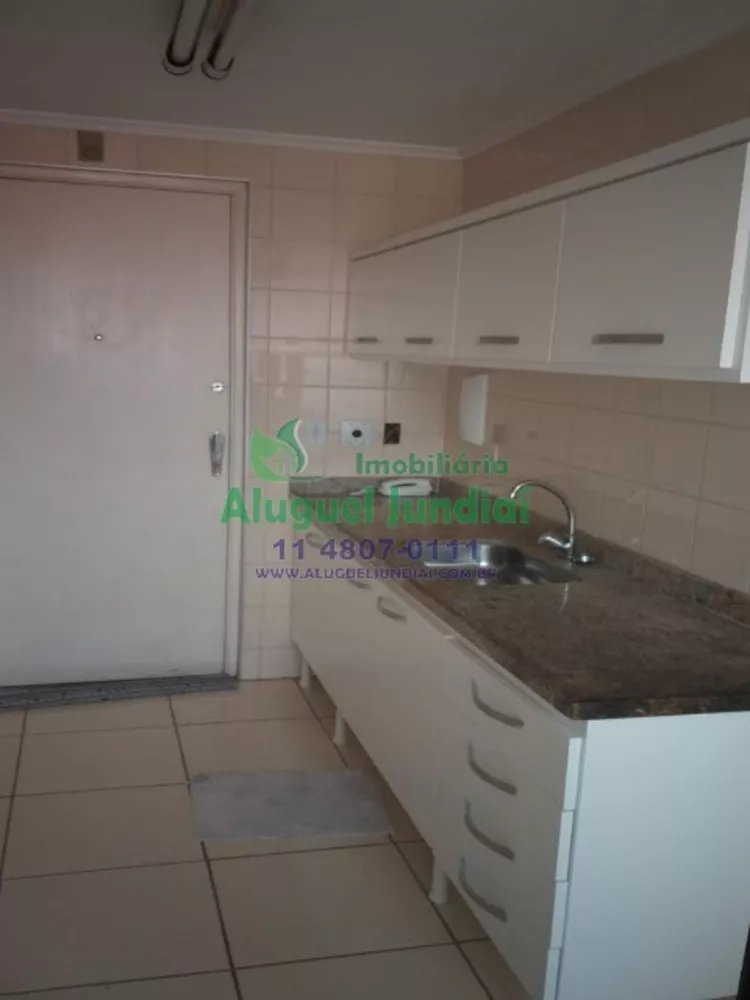 Apartamento à venda com 3 quartos, 90m² - Foto 2