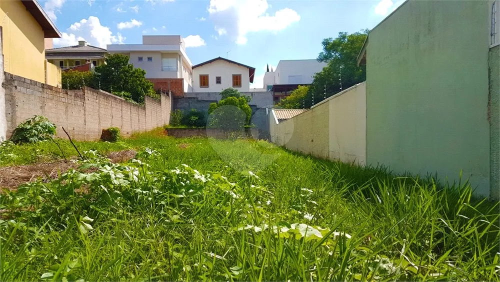 Terreno à venda, 600m² - Foto 1