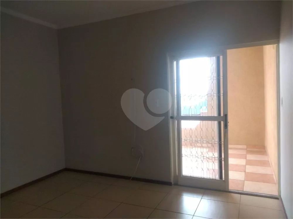 Casa à venda com 3 quartos, 194m² - Foto 9