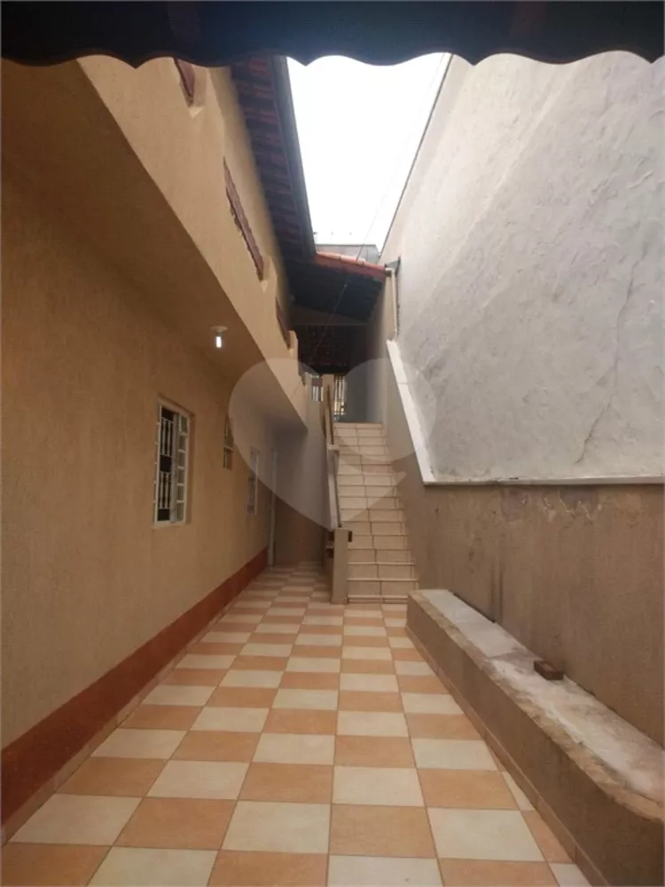 Casa à venda com 3 quartos, 194m² - Foto 5