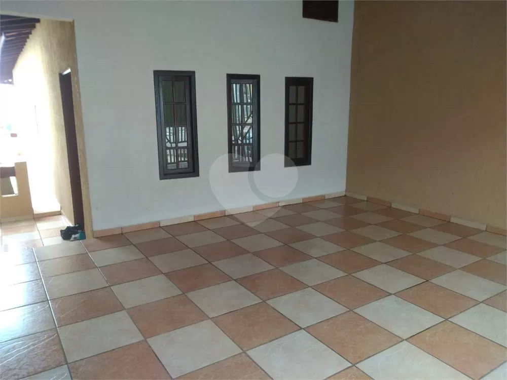 Casa à venda com 3 quartos, 194m² - Foto 4