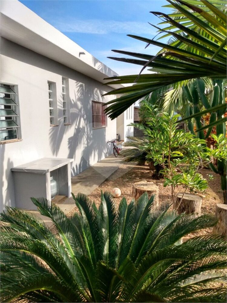Casa à venda com 3 quartos, 200m² - Foto 18