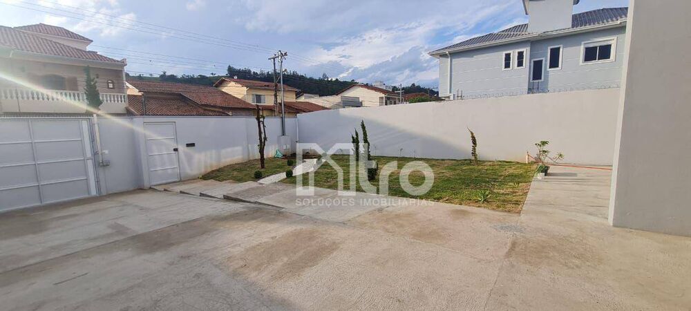 Casa, 3 quartos, 205 m² - Foto 2