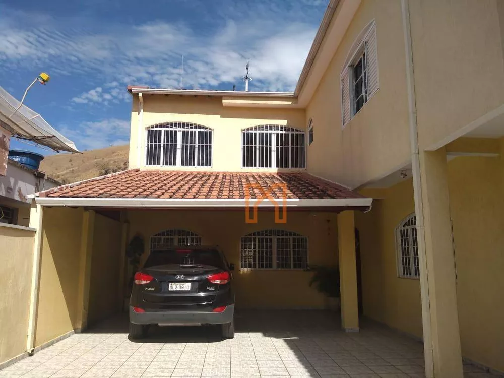 Casa à venda com 5 quartos, 300m² - Foto 3