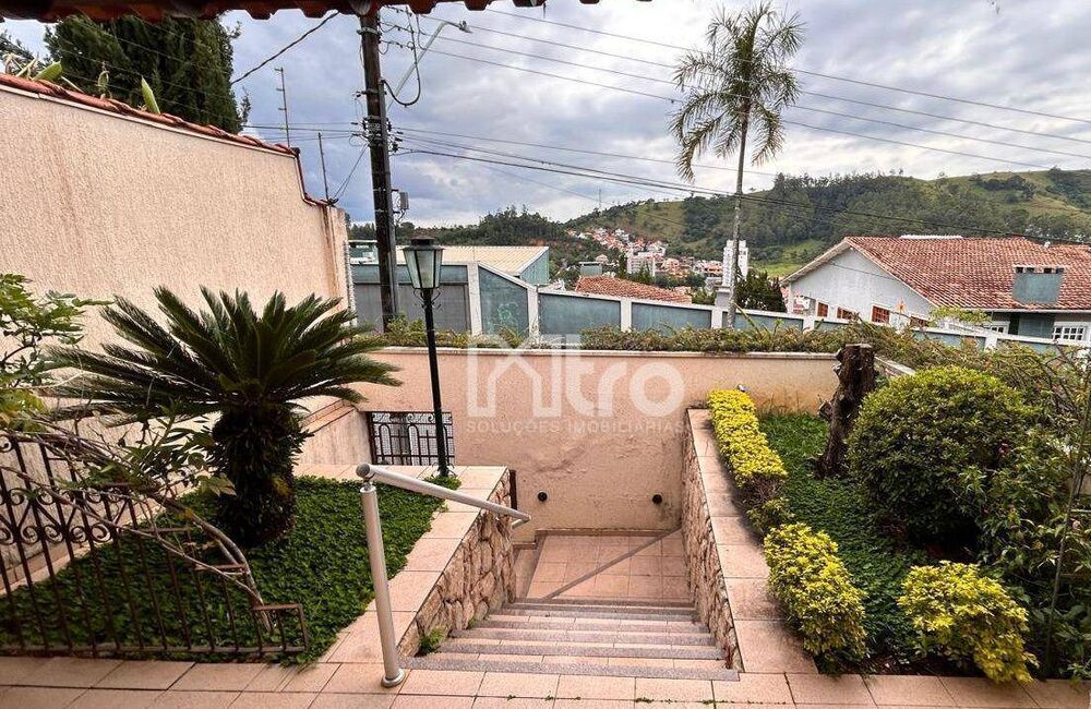 Casa, 4 quartos, 450 m² - Foto 1