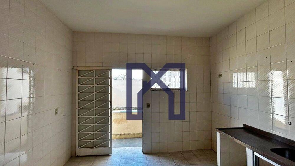 Casa, 6 quartos, 283 m² - Foto 4