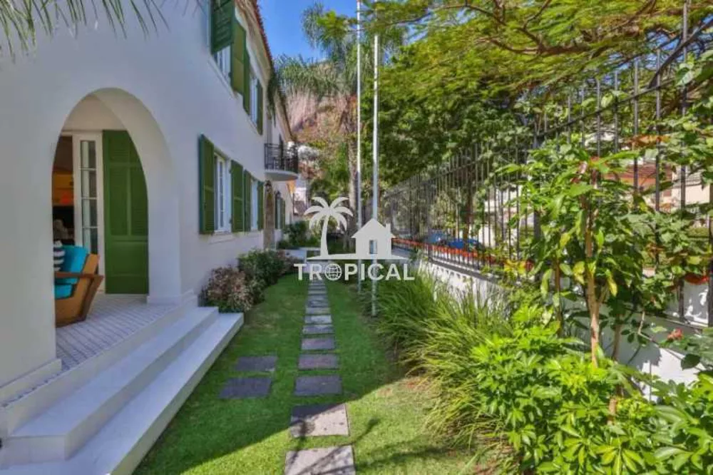 Casa, 4 quartos, 439 m² - Foto 1