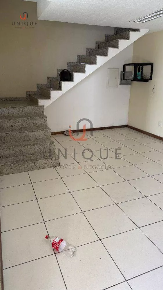 Depósito-Galpão, 2600 m² - Foto 2
