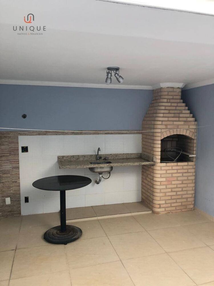 Casa à venda com 2 quartos, 174m² - Foto 3