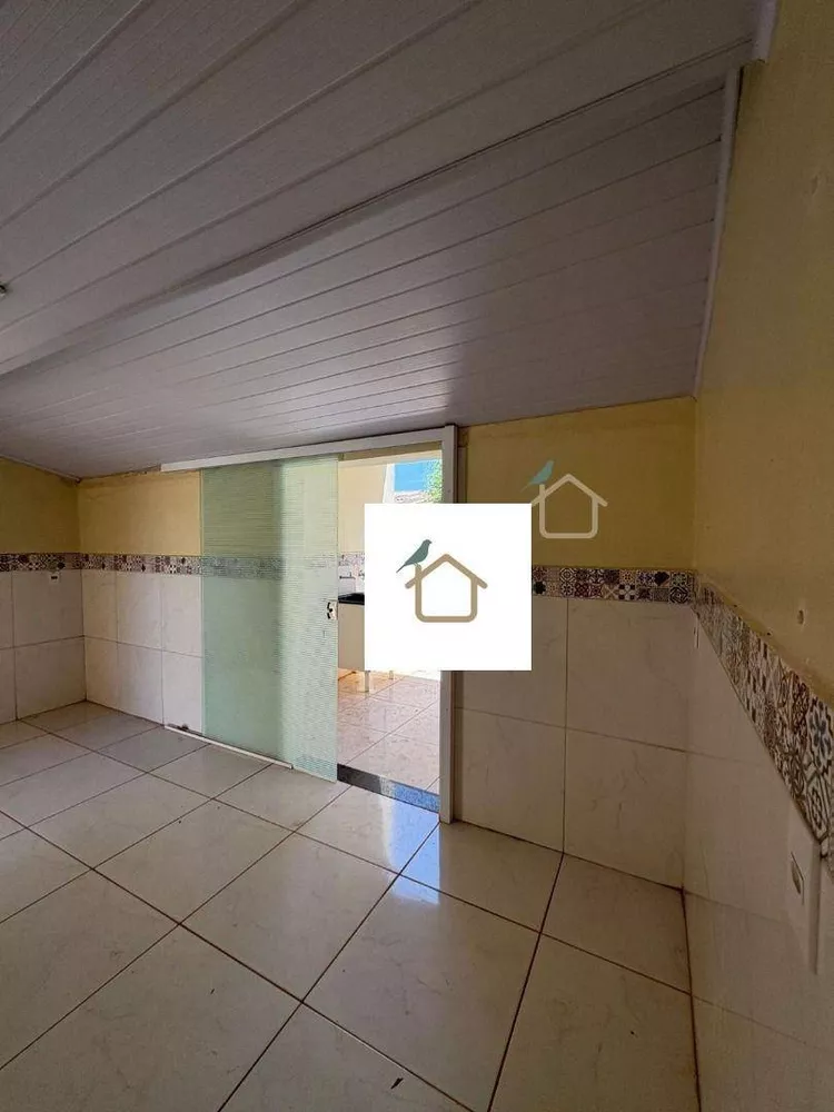 Casa, 3 quartos, 243 m² - Foto 2