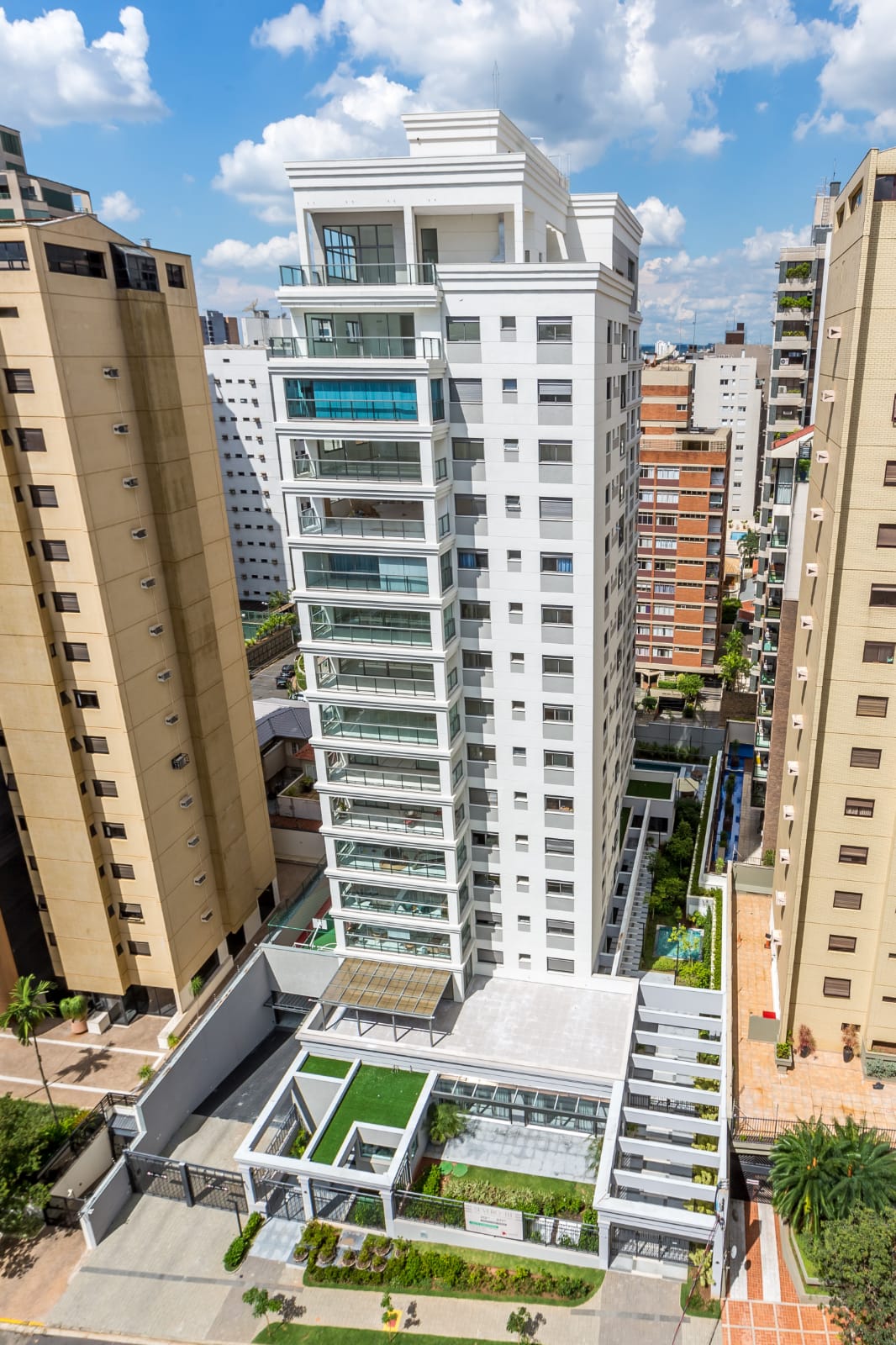 Apartamento à venda com 3 quartos, 213m² - Foto 27