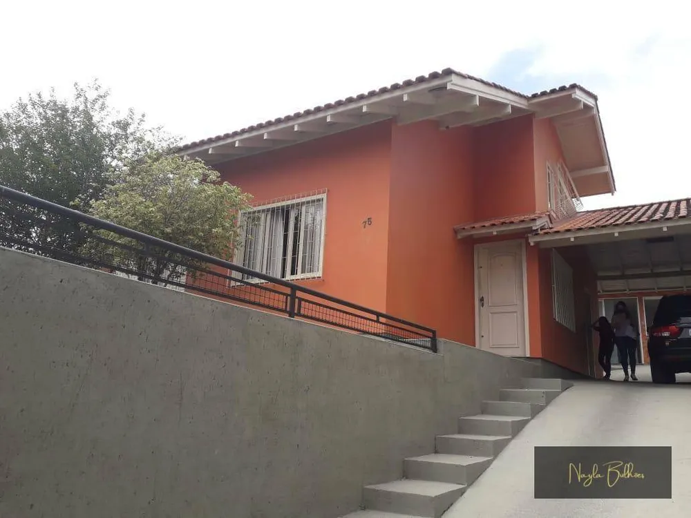 Casa, 3 quartos, 163 m² - Foto 1