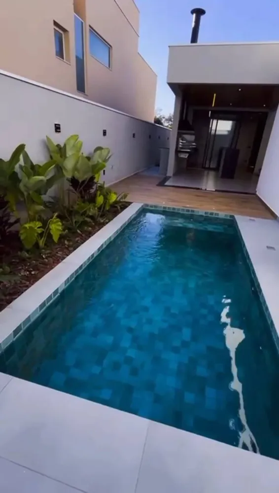 Casa, 3 quartos, 195 m² - Foto 1