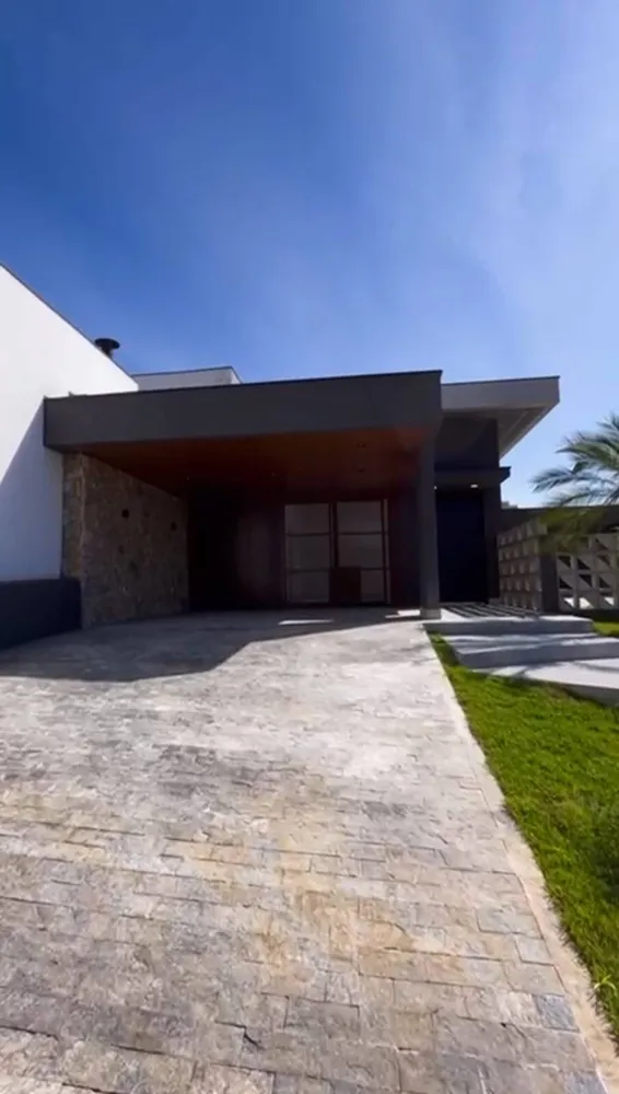 Casa, 3 quartos, 230 m² - Foto 3