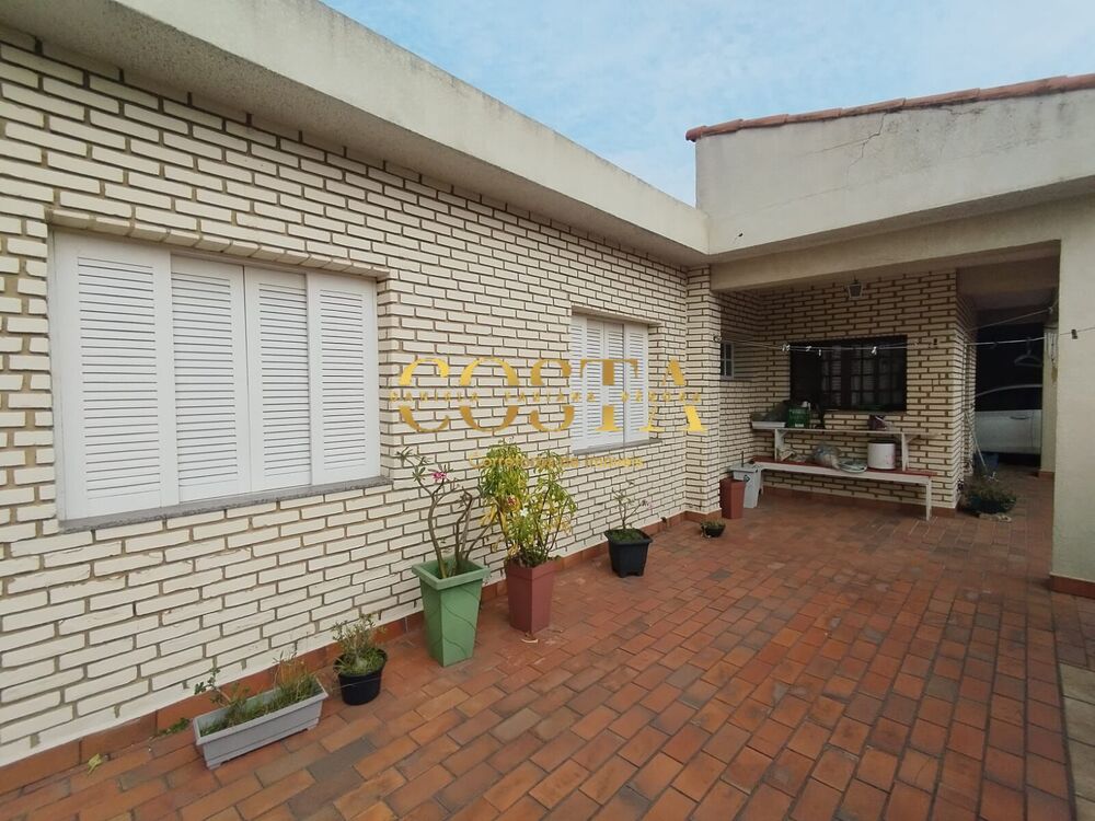 Casa à venda com 3 quartos, 246m² - Foto 36