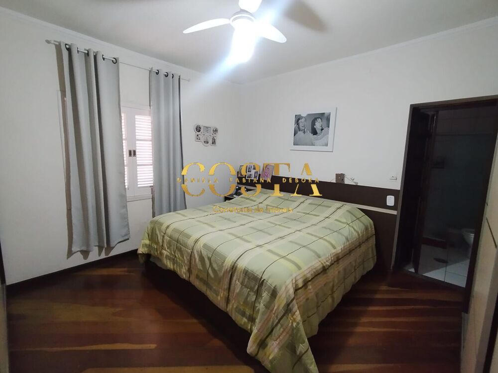 Casa à venda com 3 quartos, 246m² - Foto 26