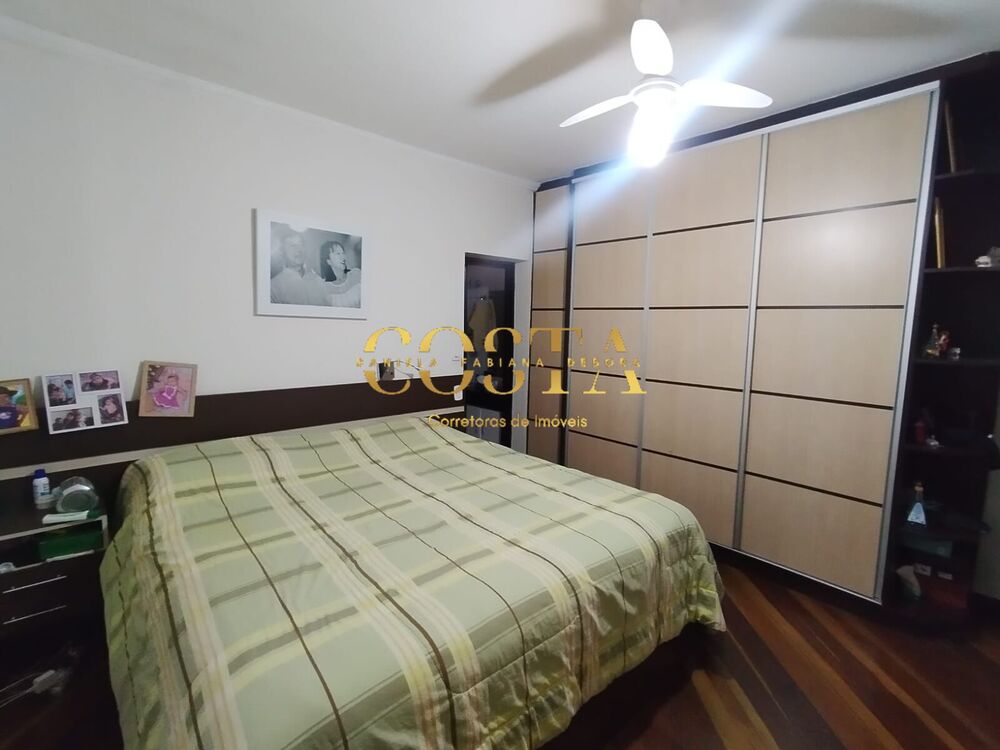 Casa à venda com 3 quartos, 246m² - Foto 24