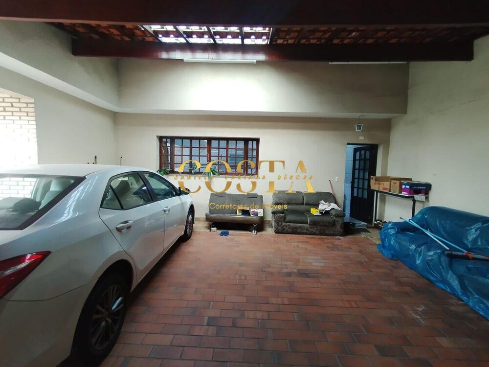 Casa à venda com 3 quartos, 246m² - Foto 31