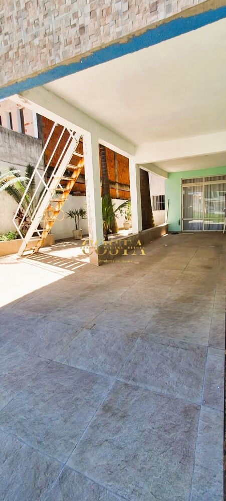 Sobrado, 3 quartos, 237 m² - Foto 2