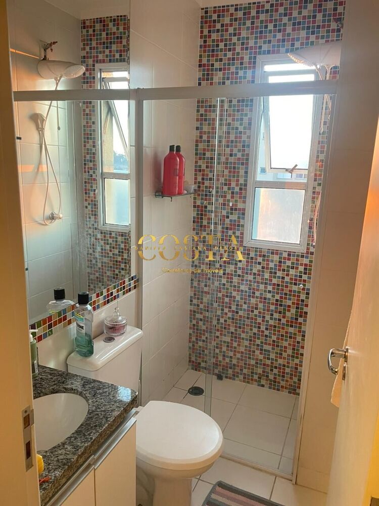 Apartamento à venda com 3 quartos, 64m² - Foto 3