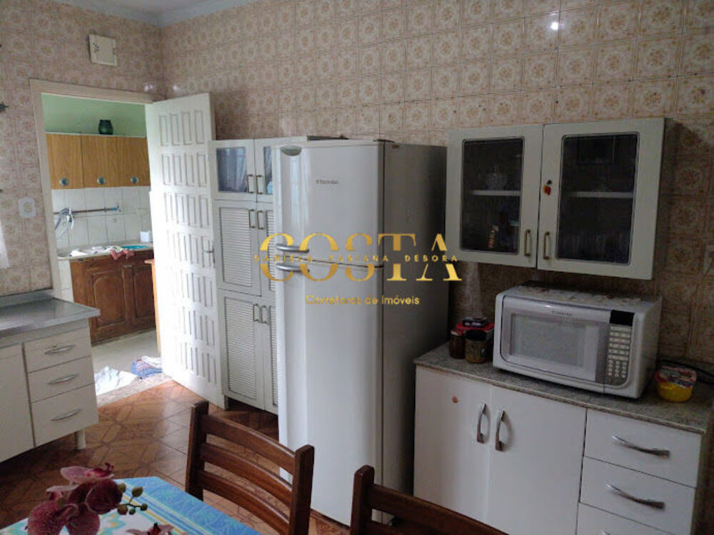 Casa à venda com 2 quartos, 118m² - Foto 11
