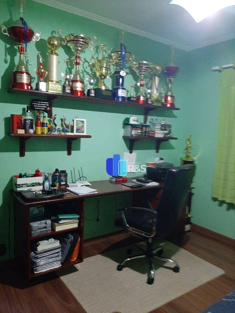 Chácara à venda com 3 quartos, 200m² - Foto 1
