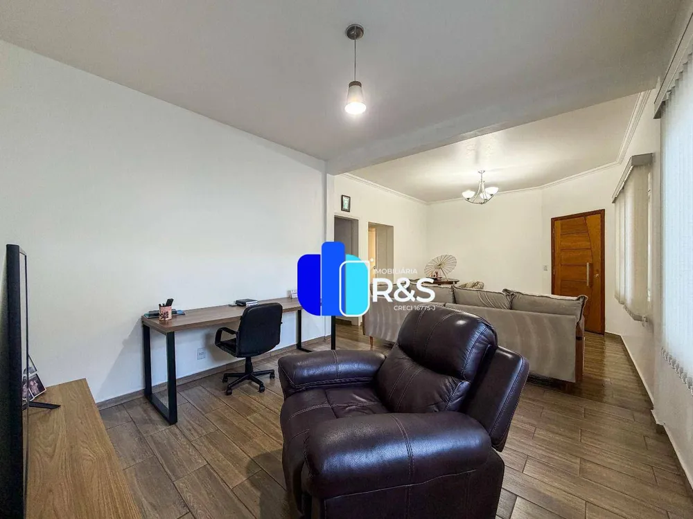 Casa, 5 quartos, 231 m² - Foto 3