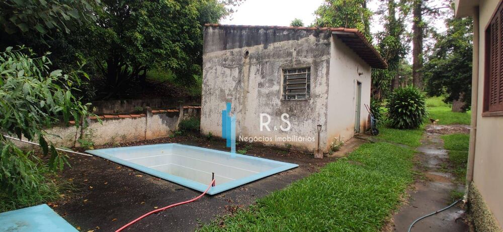 Terreno à venda com 2 quartos, 137m² - Foto 3
