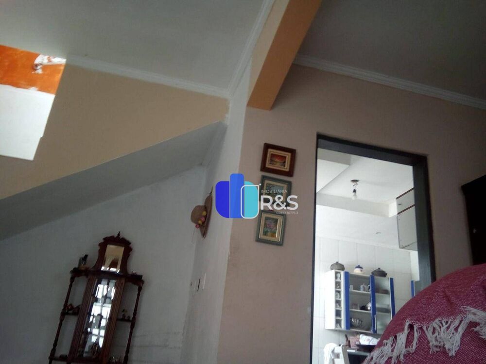 Casa à venda com 4 quartos, 250m² - Foto 3