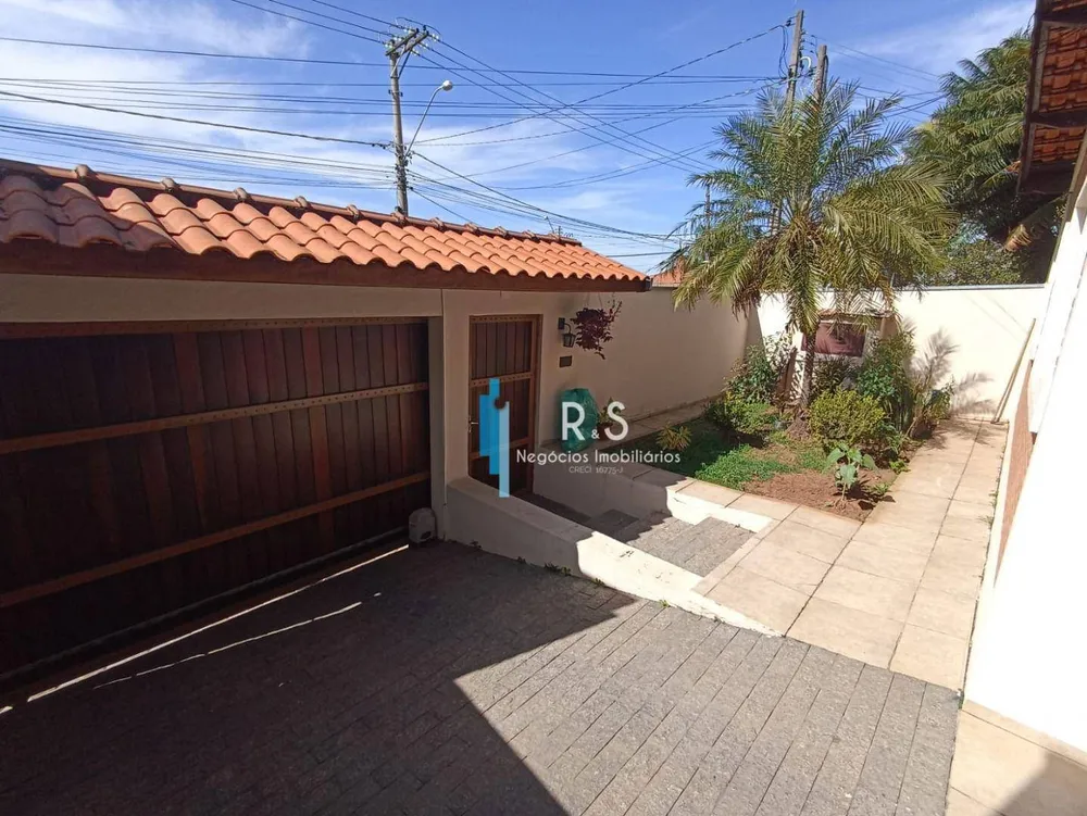 Casa, 5 quartos, 176 m² - Foto 1