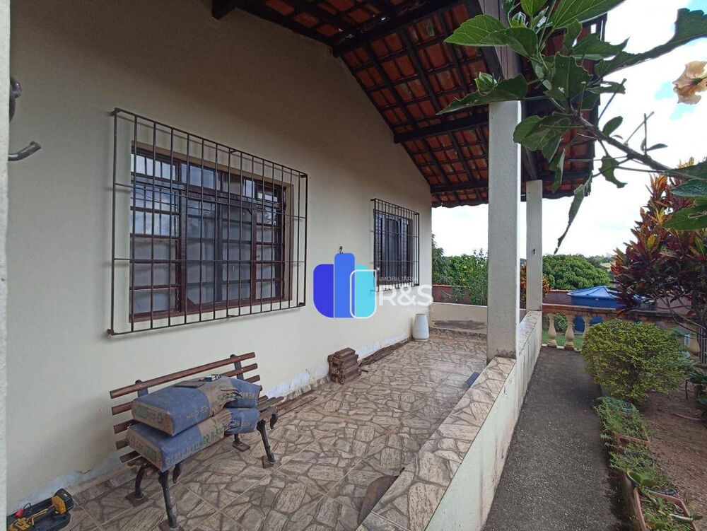 Chácara à venda com 2 quartos, 1263M2 - Foto 2