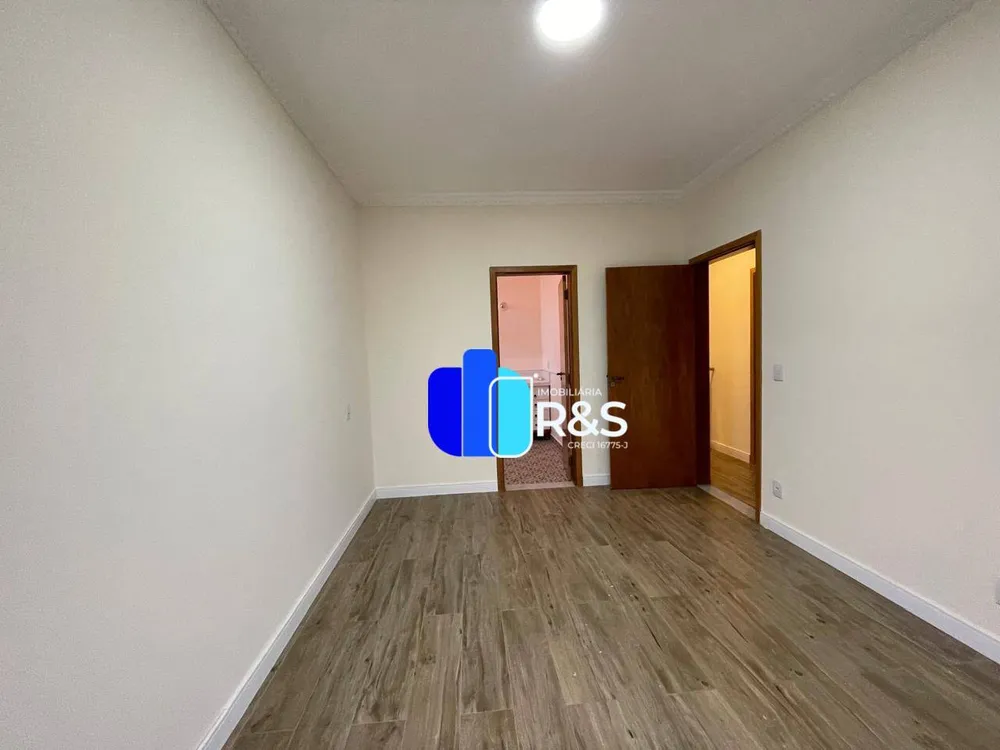 Casa, 3 quartos, 230 m² - Foto 1