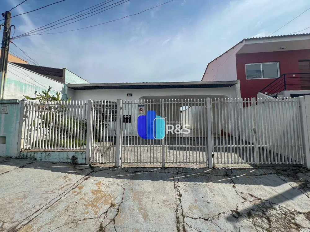 Casa, 3 quartos, 141 m² - Foto 2