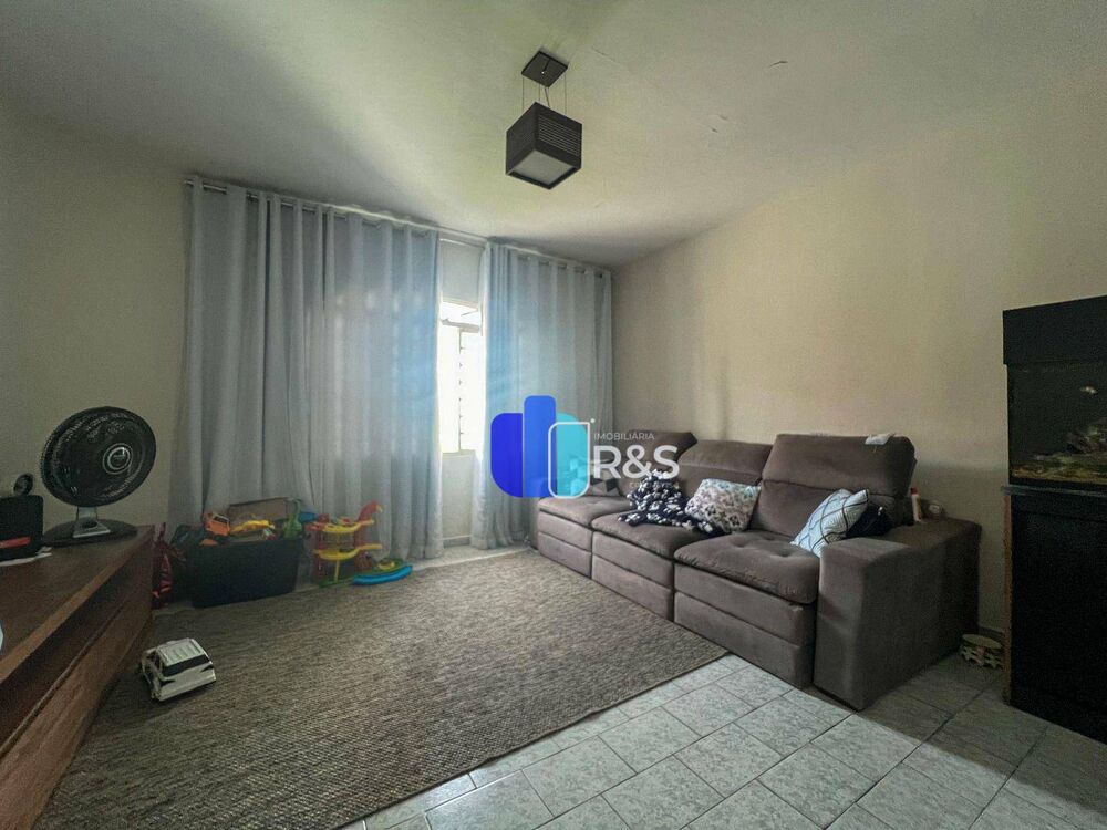 Casa, 3 quartos, 141 m² - Foto 2