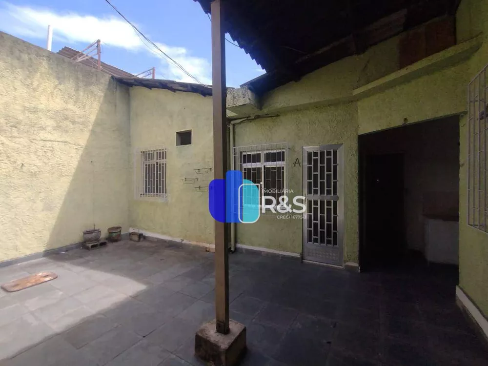 Casa, 4 quartos, 198 m² - Foto 2