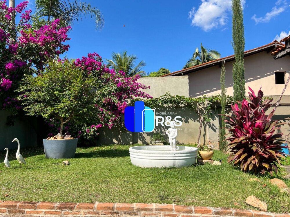 Chácara, 4 quartos, 966 m² - Foto 1