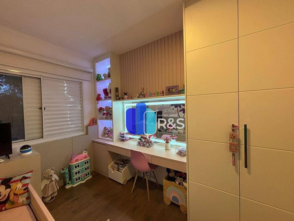 Casa de Condomínio à venda com 3 quartos, 240m² - Foto 1