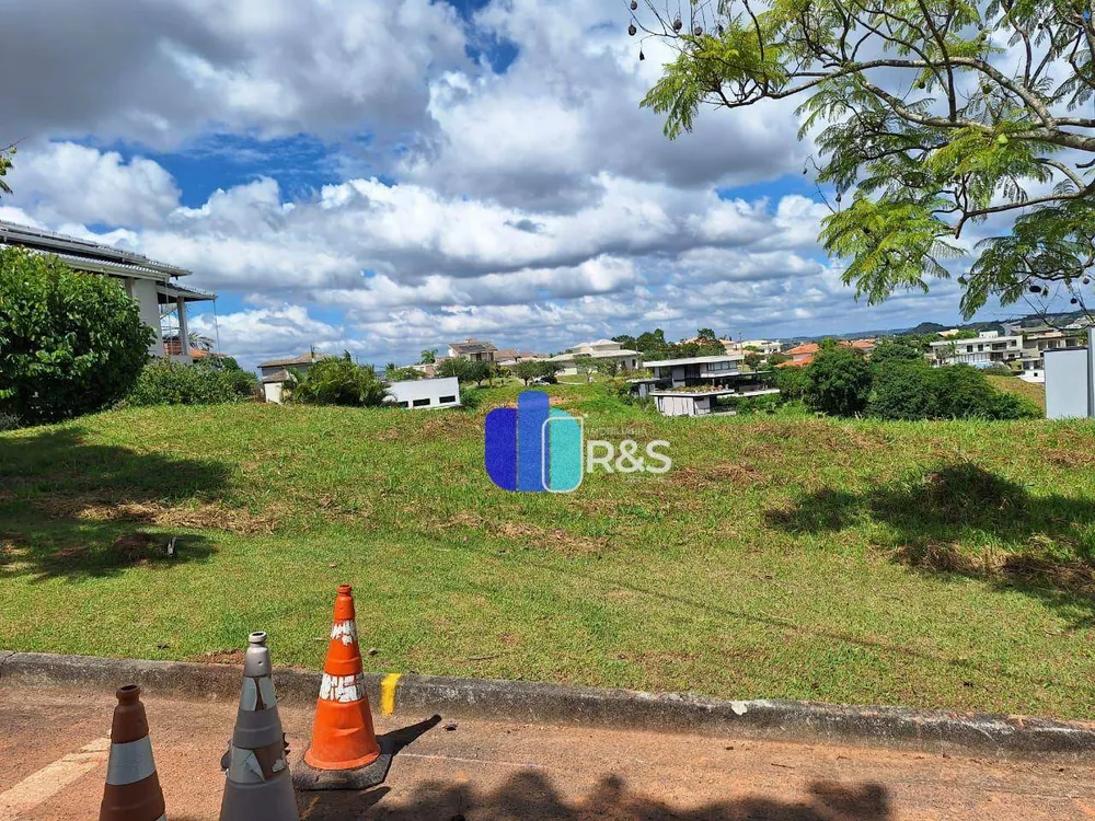 Loteamento e Condomínio, 2001 m² - Foto 2