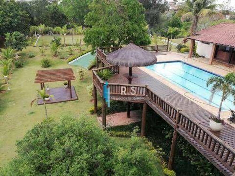 Chácara à venda com 7 quartos, 1500m² - Foto 1
