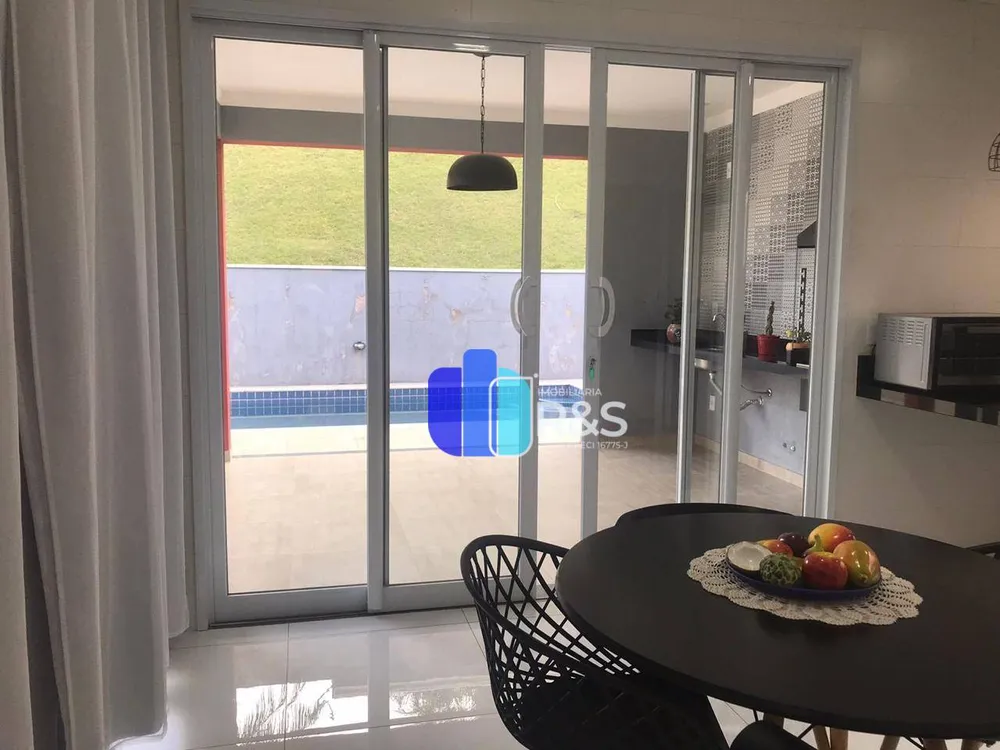 Casa, 3 quartos, 175 m² - Foto 1