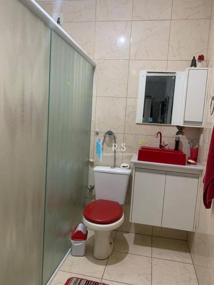 Casa à venda com 6 quartos, 165m² - Foto 4