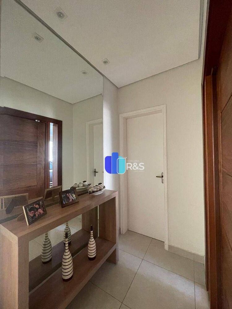 Casa à venda com 3 quartos, 196m² - Foto 4